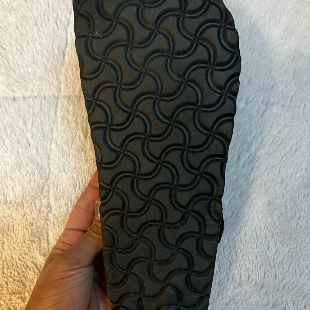 Size 9 Birkenstocks - Picture 7 of 8